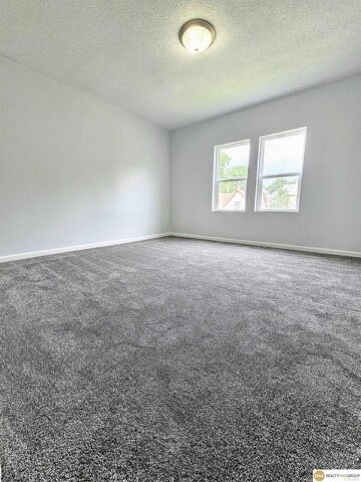 Picture of Home For Sale in Omaha, Nebraska, United States