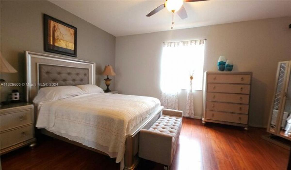 Picture of Home For Sale in Oakland Park, Florida, United States