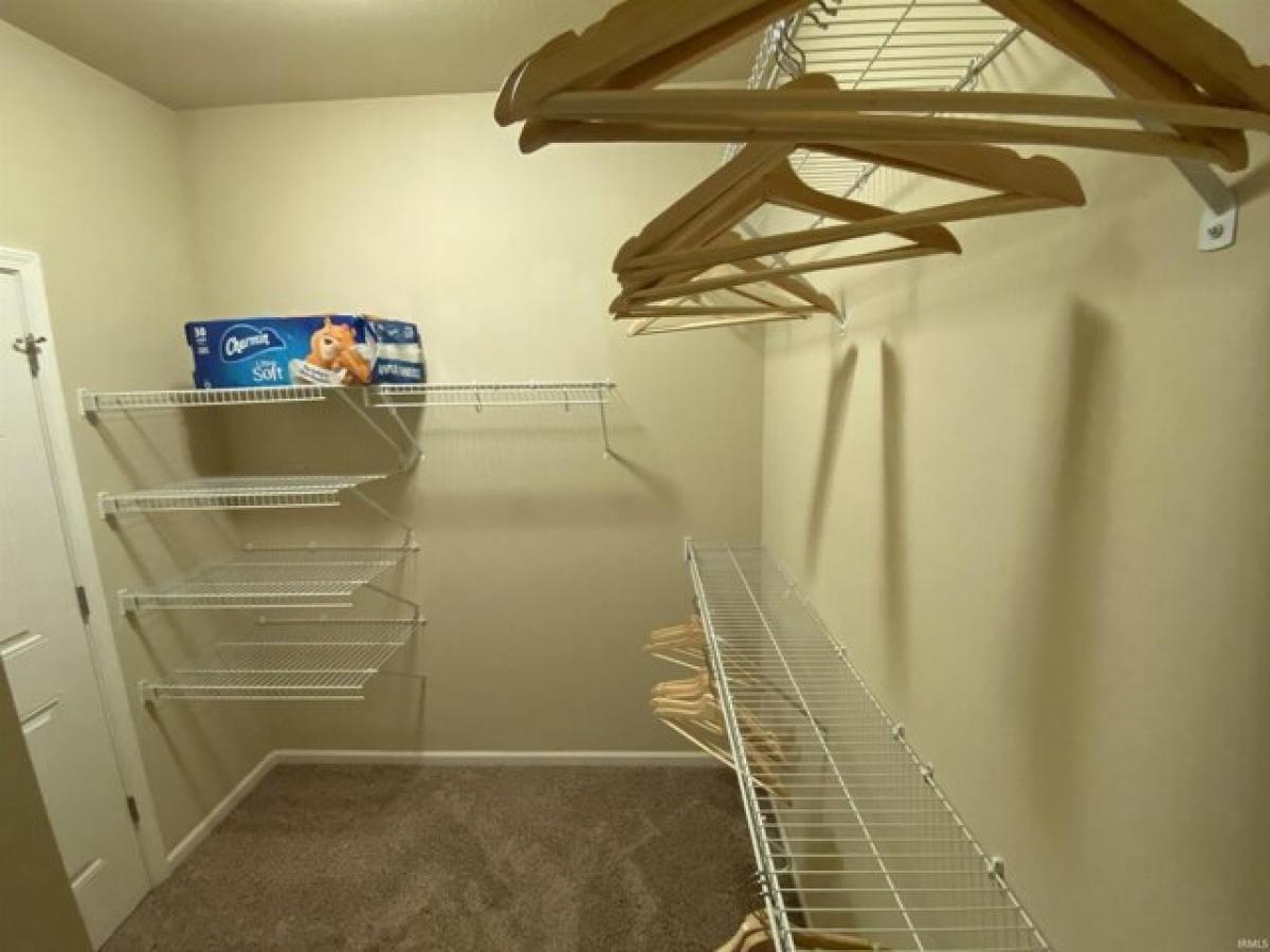 Picture of Home For Sale in South Bend, Indiana, United States