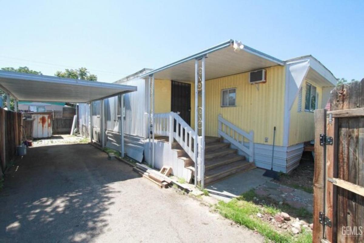 Picture of Home For Sale in Bakersfield, California, United States
