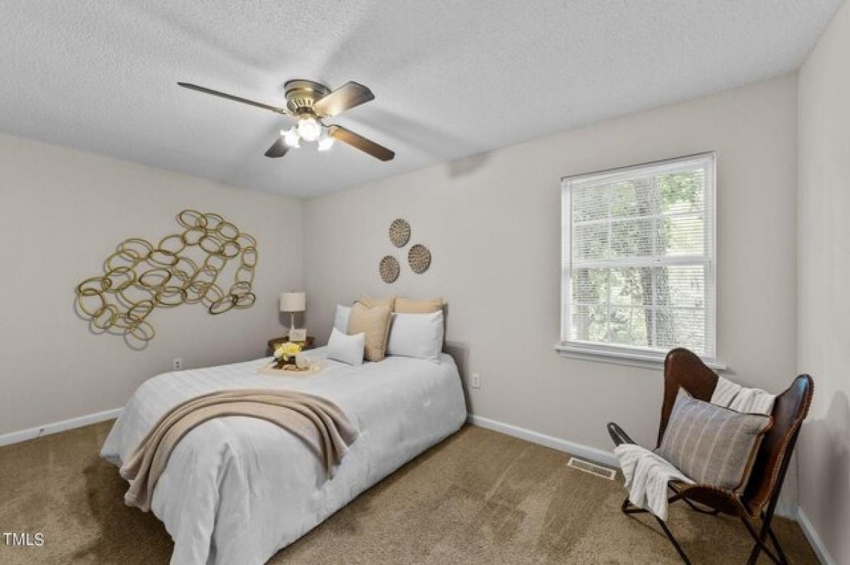 Picture of Home For Sale in Fuquay Varina, North Carolina, United States