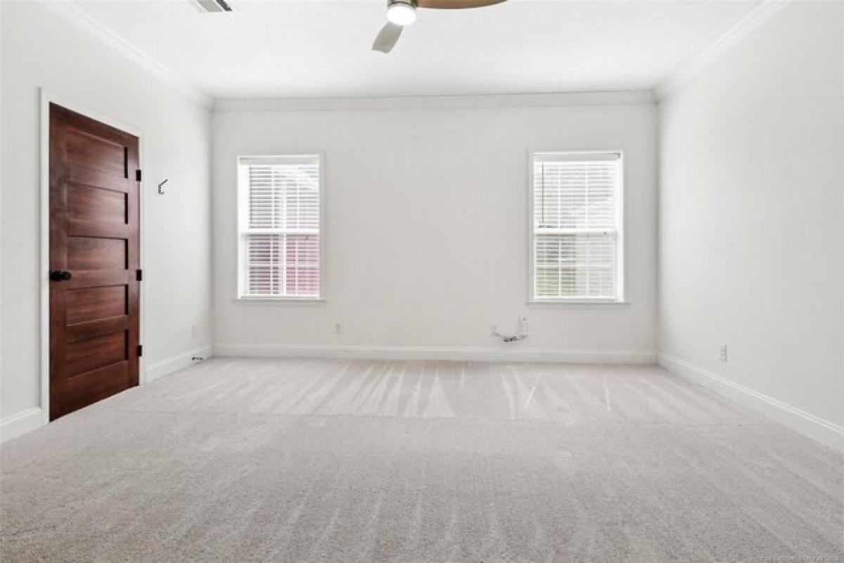 Picture of Home For Sale in Skiatook, Oklahoma, United States