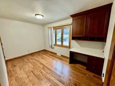 Home For Sale in Waterloo, Iowa