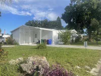 Home For Sale in Okeechobee, Florida