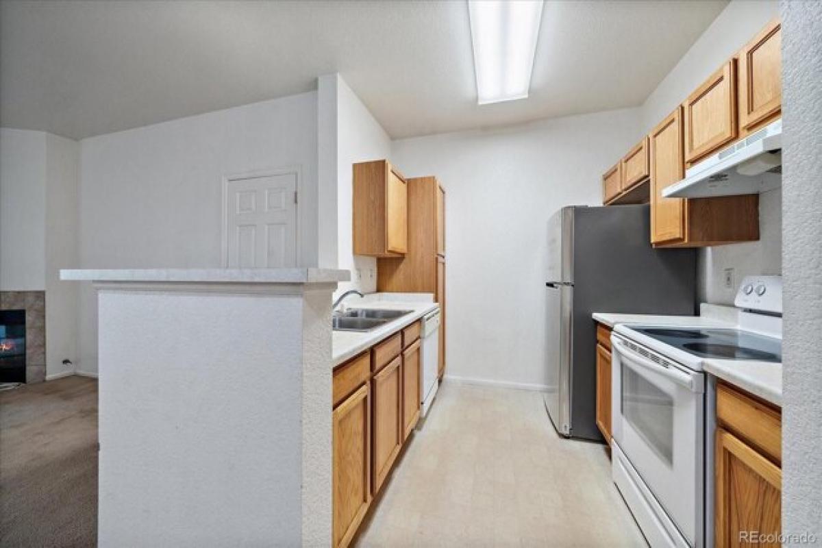 Picture of Home For Sale in Aurora, Colorado, United States