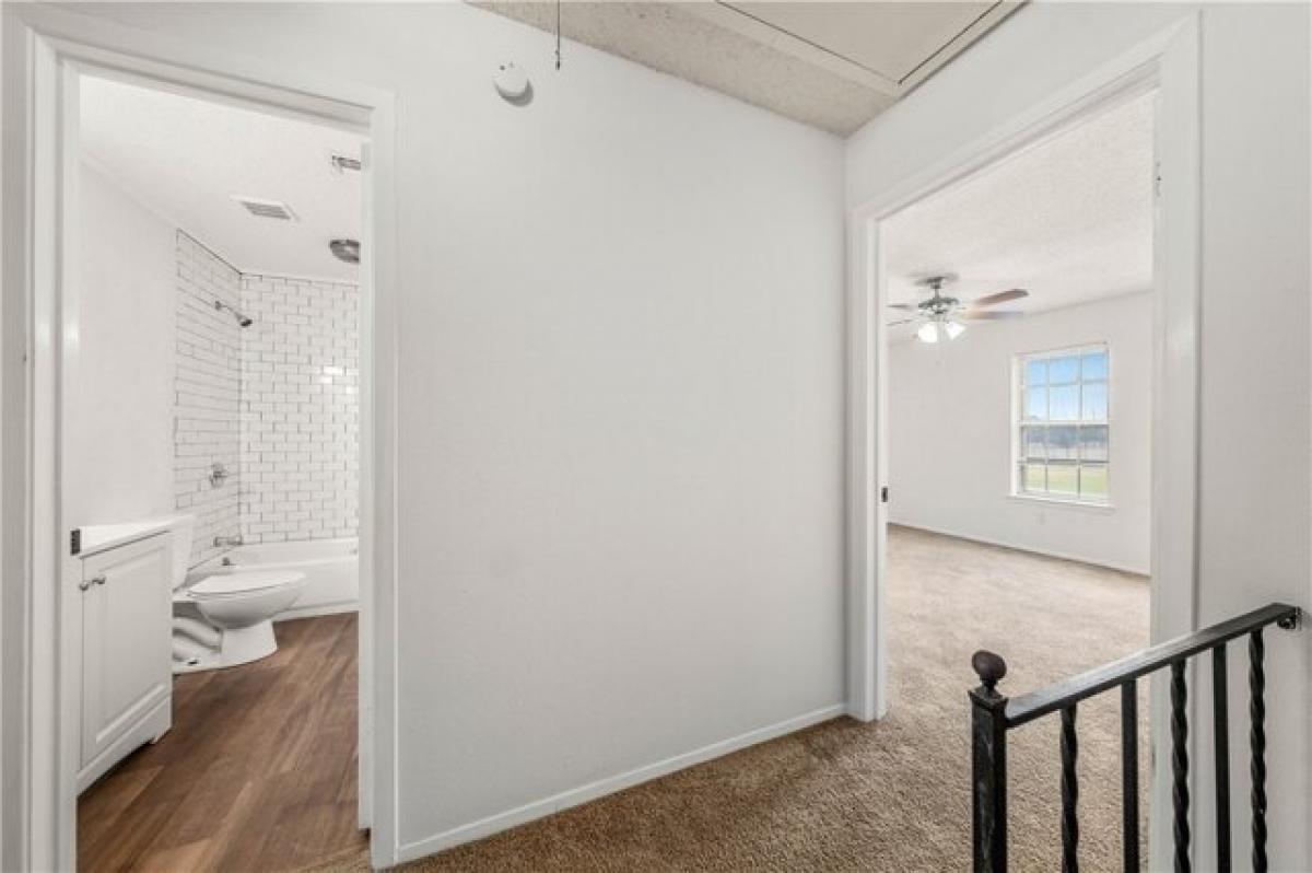 Picture of Home For Sale in Waco, Texas, United States