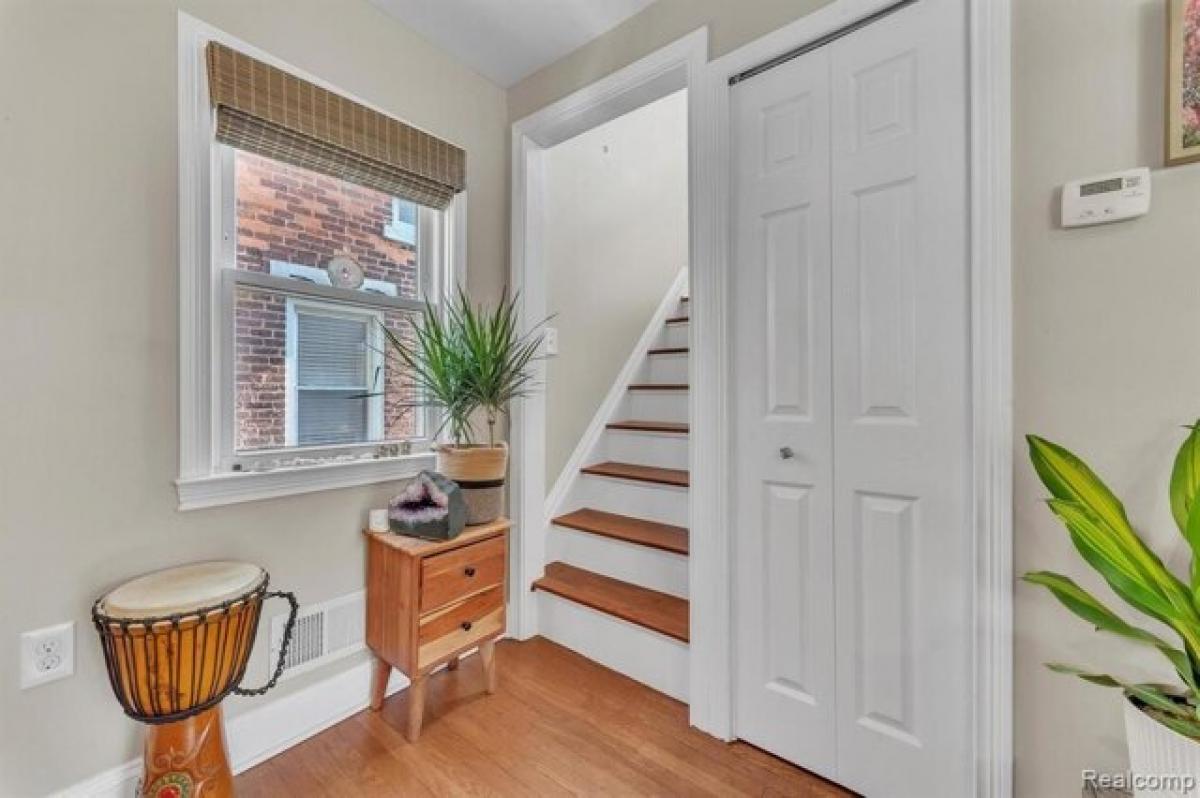 Picture of Home For Sale in Royal Oak, Michigan, United States