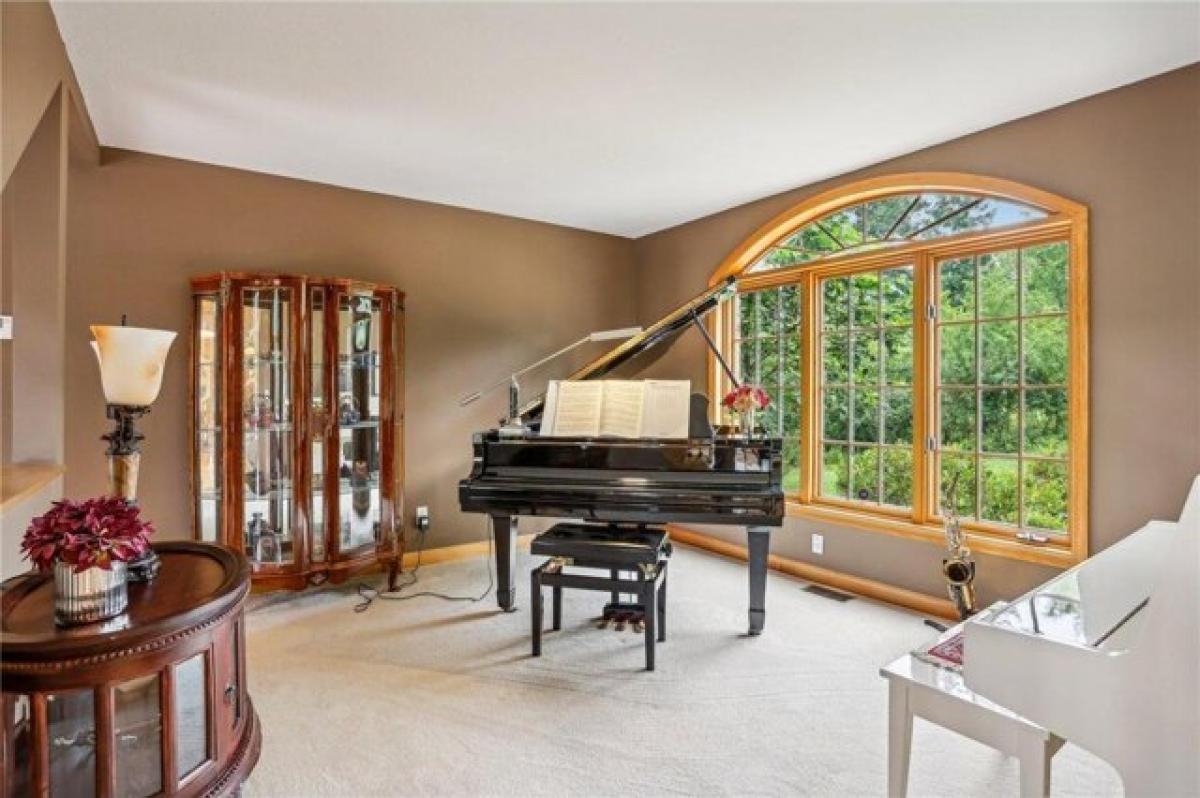 Picture of Home For Sale in Lakeville, Minnesota, United States