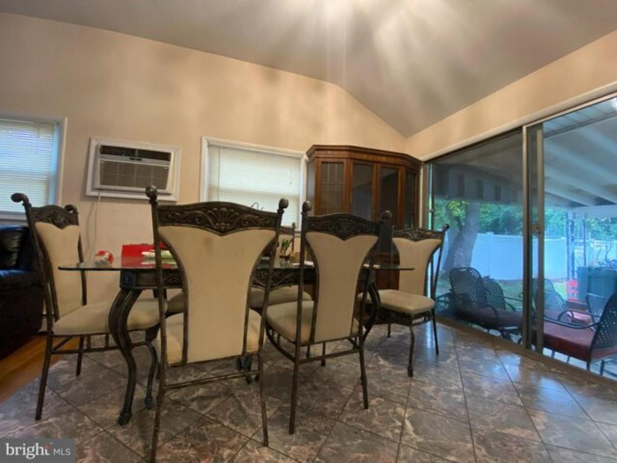 Picture of Home For Sale in Cherry Hill, New Jersey, United States