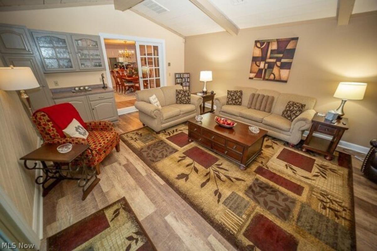 Picture of Home For Sale in Lorain, Ohio, United States