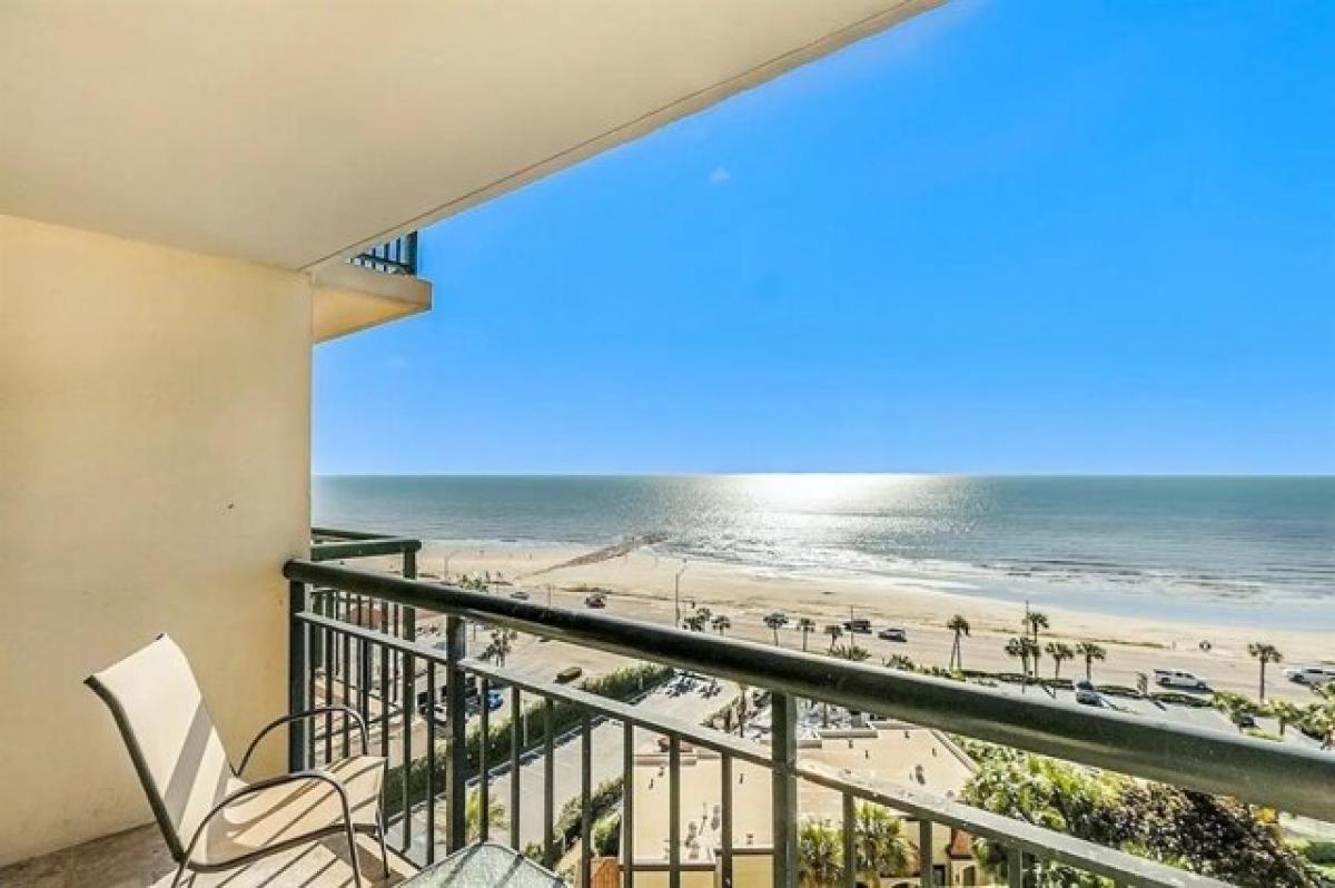 Picture of Home For Sale in Galveston, Texas, United States