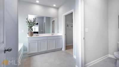 Home For Sale in Hampton, Georgia