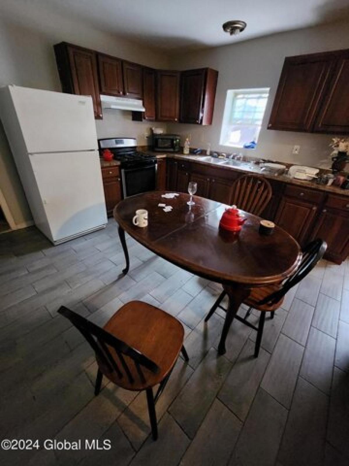 Picture of Home For Sale in Troy, New York, United States