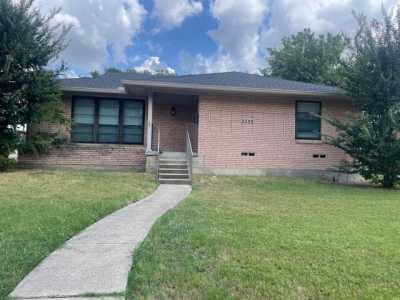 Home For Rent in Dallas, Texas