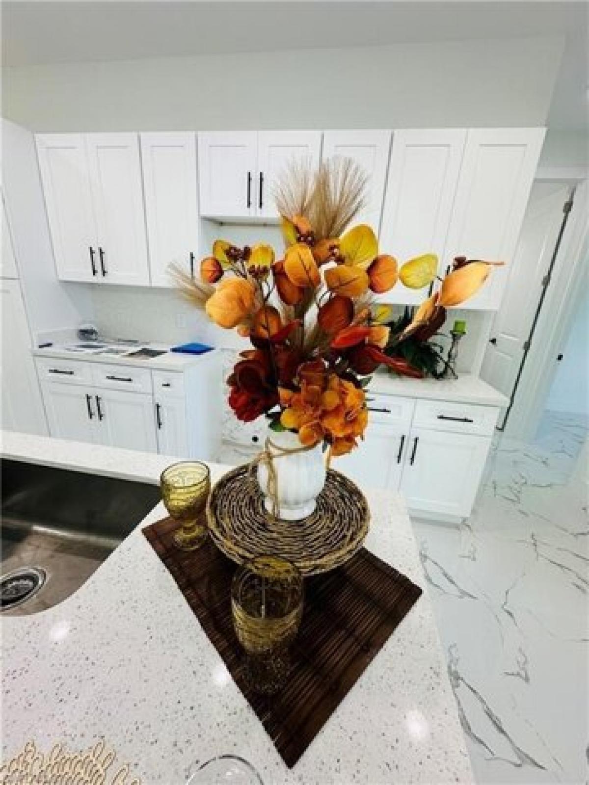 Picture of Home For Sale in Lehigh Acres, Florida, United States