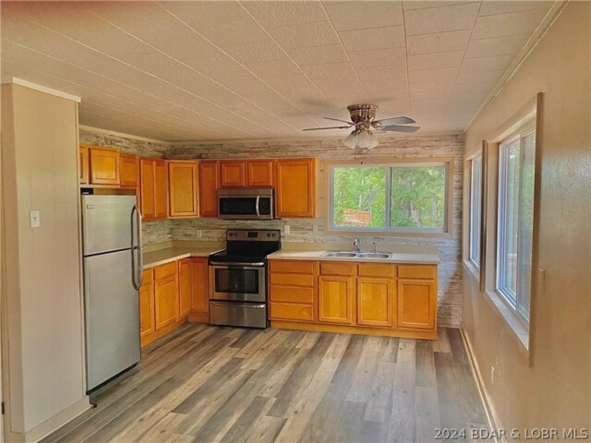 Picture of Home For Sale in Sunrise Beach, Missouri, United States