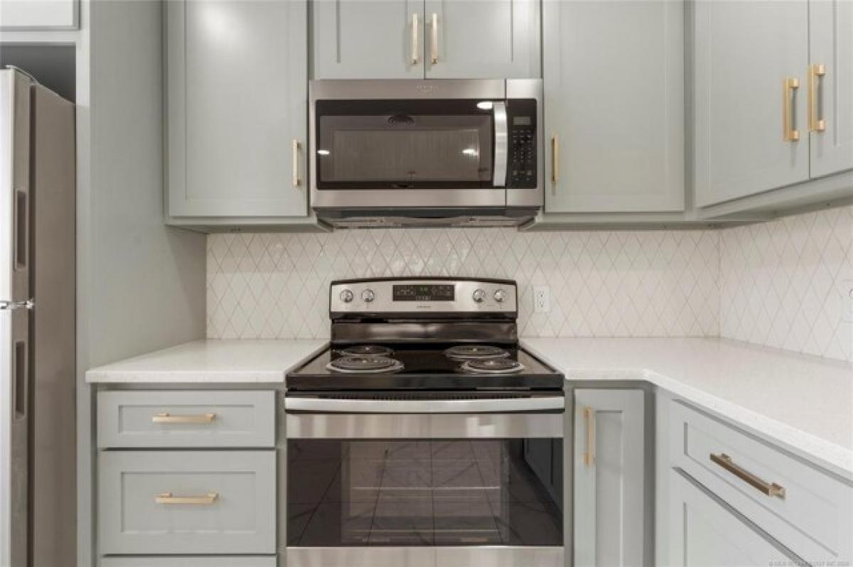 Picture of Home For Sale in Tulsa, Oklahoma, United States