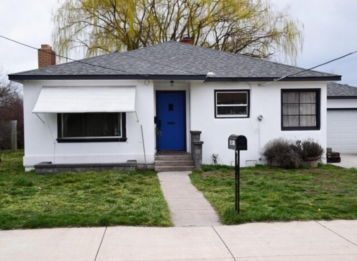 Picture of Home For Sale in Prineville, Oregon, United States