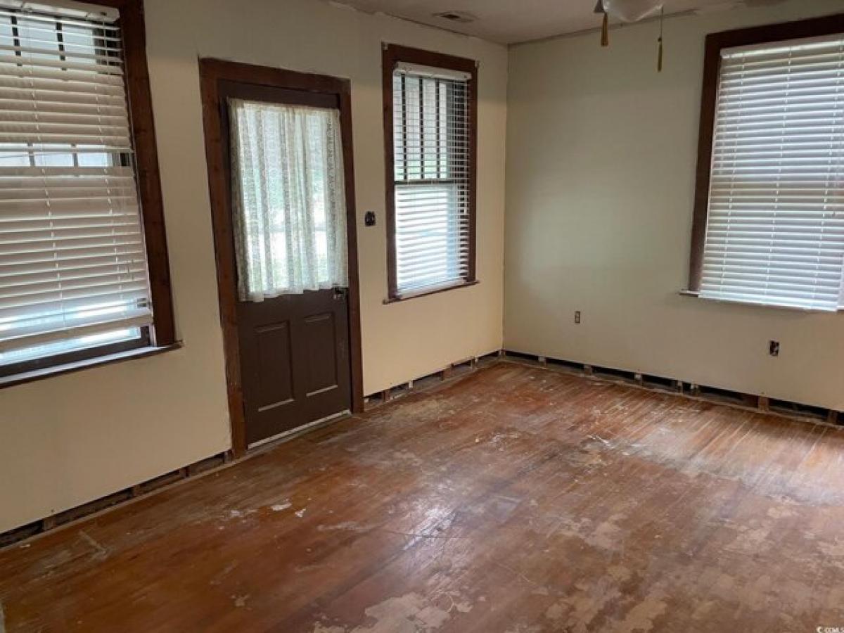 Picture of Home For Sale in Georgetown, South Carolina, United States