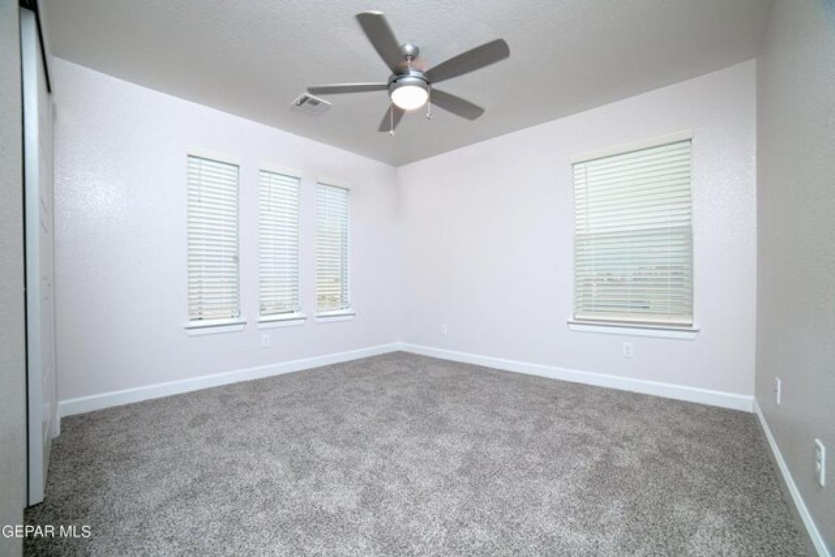 Picture of Home For Sale in El Paso, Texas, United States