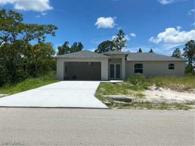 Home For Sale in Lehigh Acres, Florida