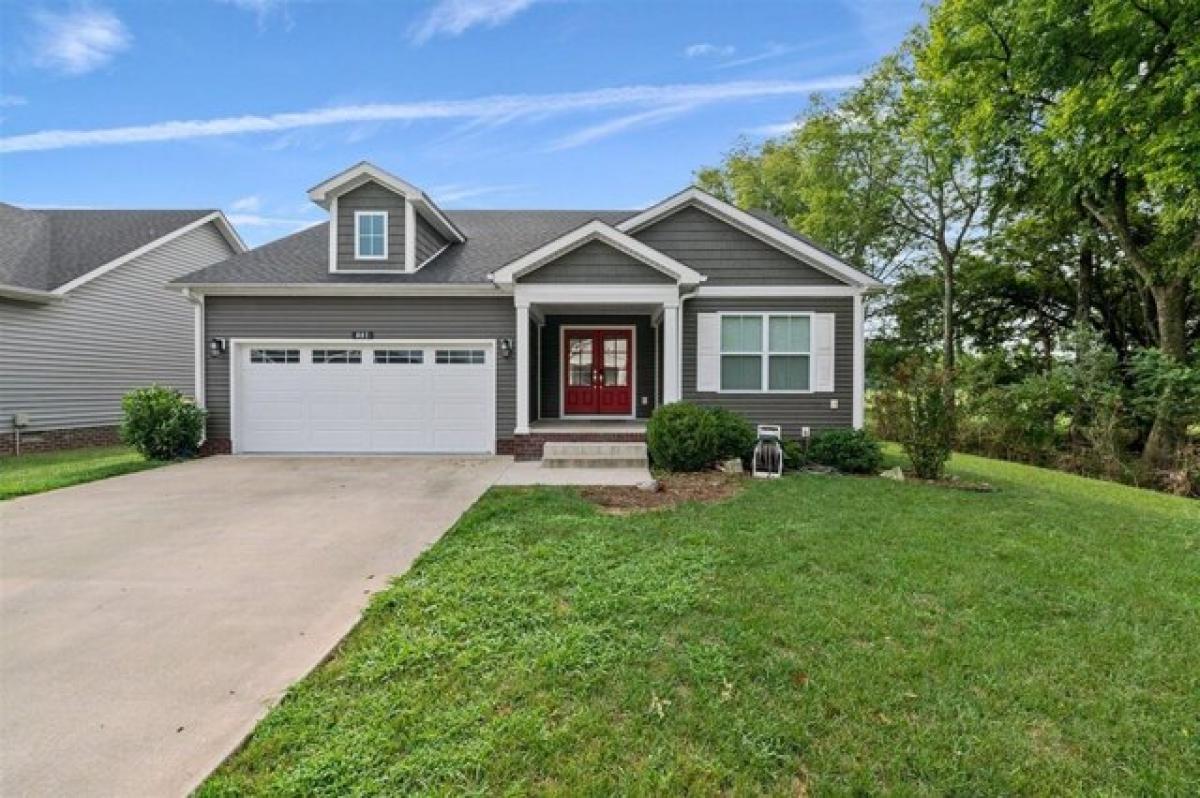 Picture of Home For Sale in Bowling Green, Kentucky, United States