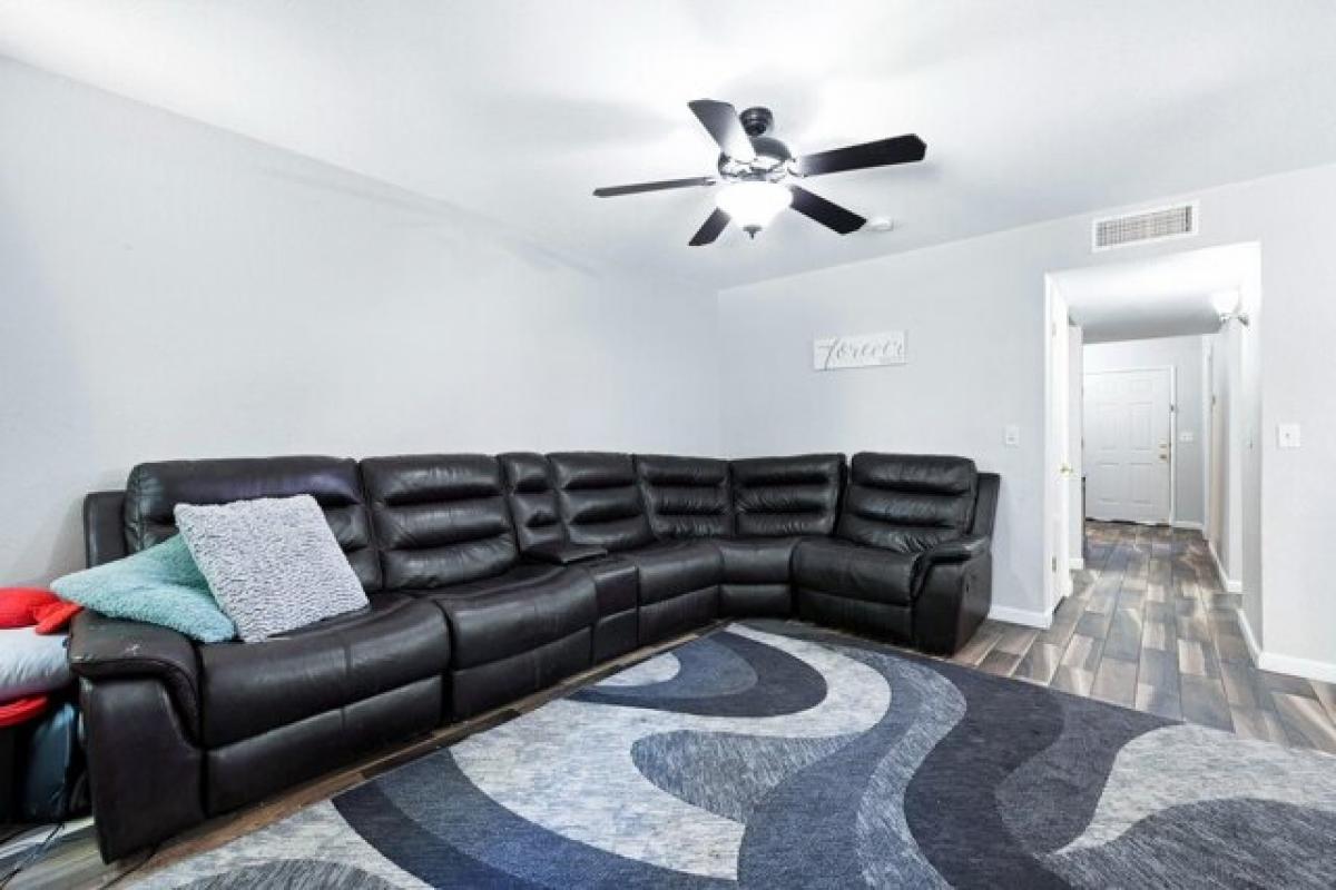 Picture of Home For Sale in Fresno, California, United States