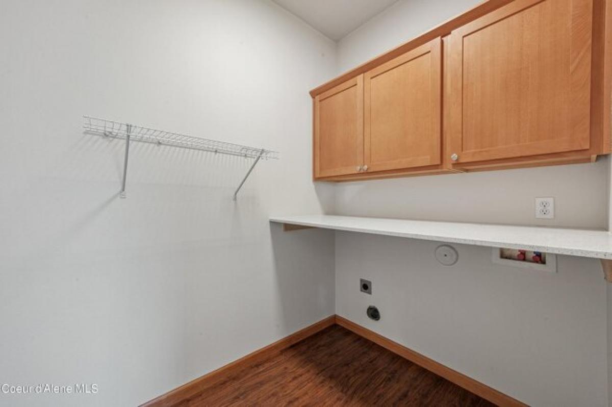 Picture of Home For Sale in Post Falls, Idaho, United States