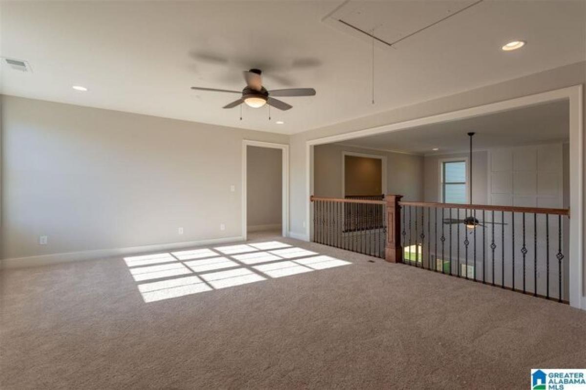 Picture of Home For Sale in Hoover, Alabama, United States