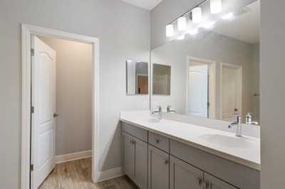 Home For Sale in Sarasota, Florida