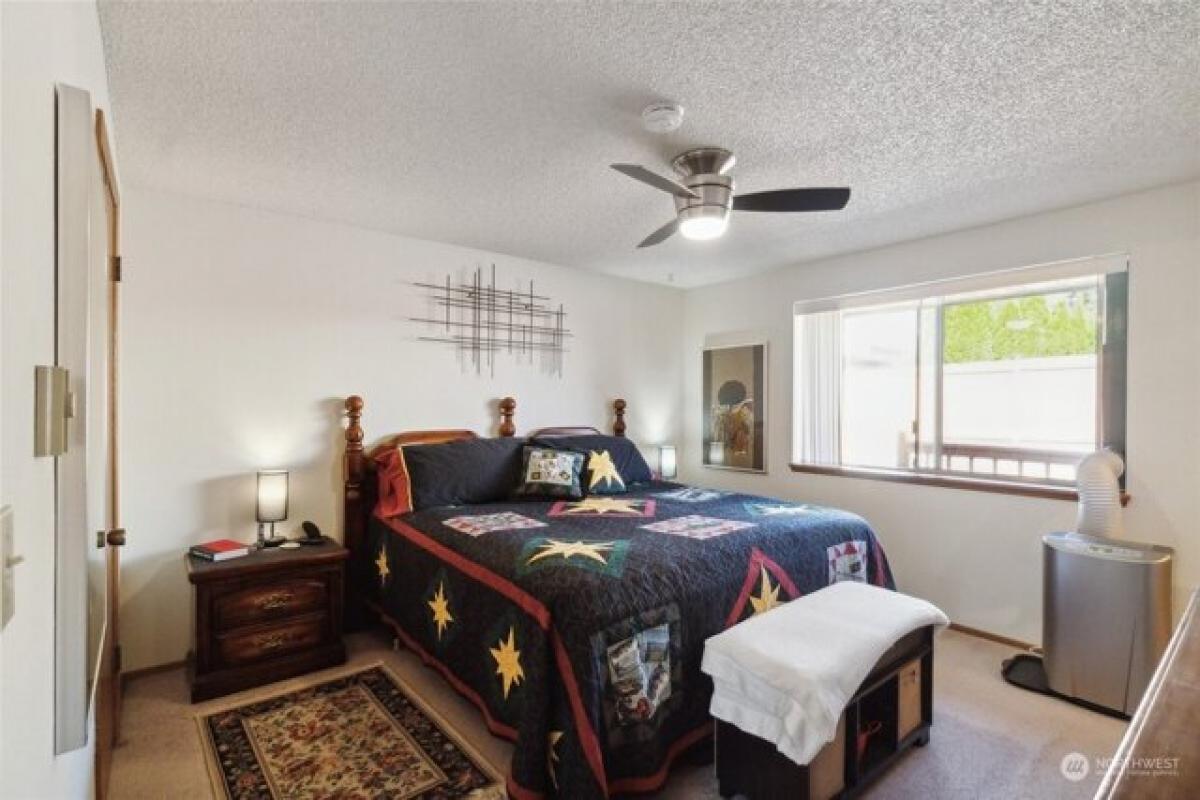 Picture of Home For Sale in Everett, Washington, United States