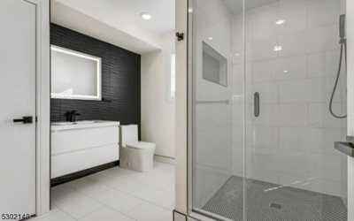 Home For Sale in Newark, New Jersey