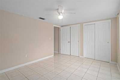Home For Sale in Holiday, Florida