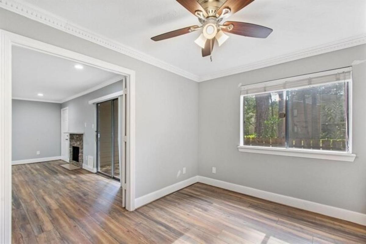 Picture of Home For Sale in The Woodlands, Texas, United States