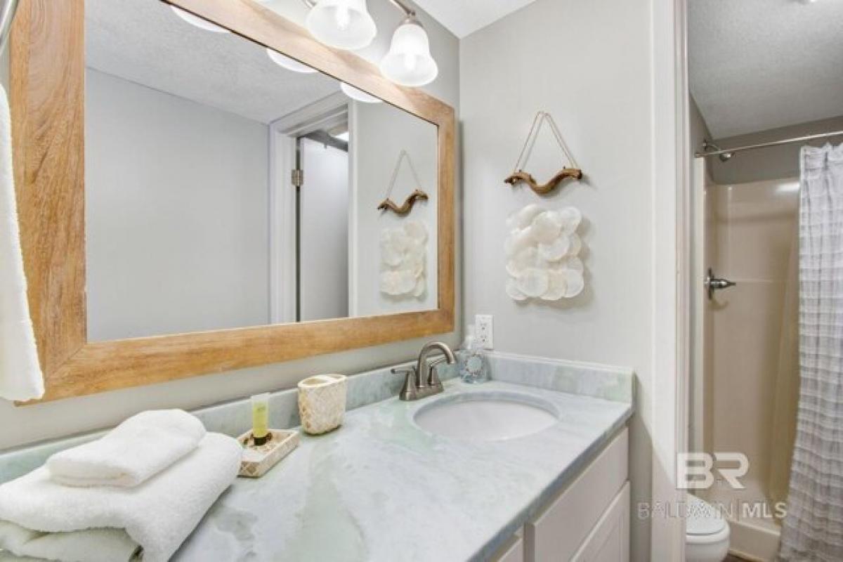 Picture of Home For Sale in Orange Beach, Alabama, United States