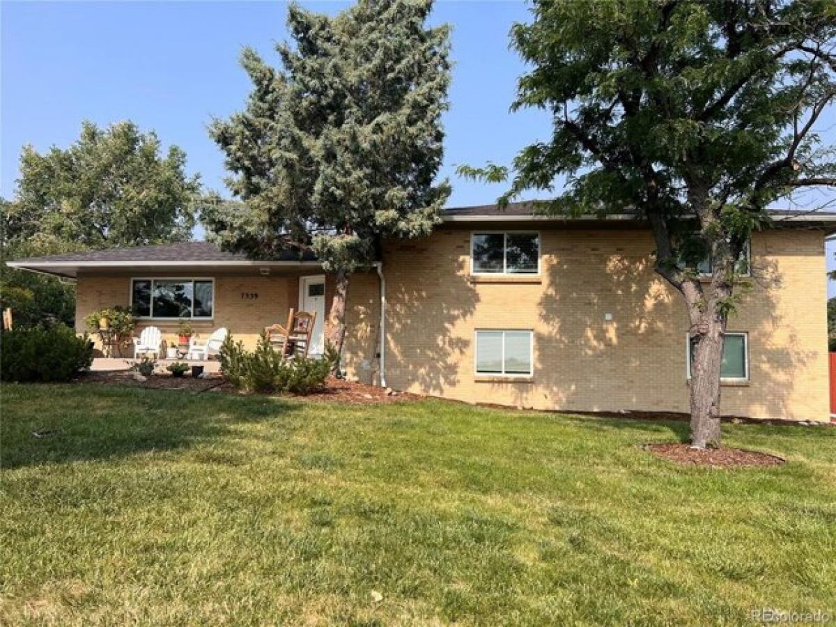 Picture of Home For Sale in Arvada, Colorado, United States