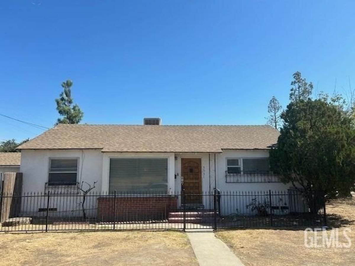 Picture of Home For Sale in Bakersfield, California, United States
