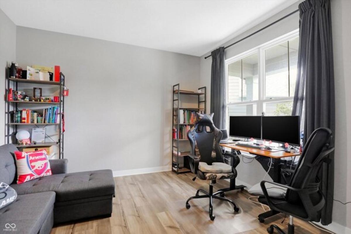 Picture of Home For Sale in Noblesville, Indiana, United States