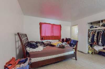 Home For Sale in Los Lunas, New Mexico
