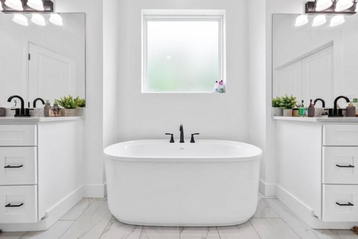 Picture of Home For Sale in Hot Springs Village, Arkansas, United States