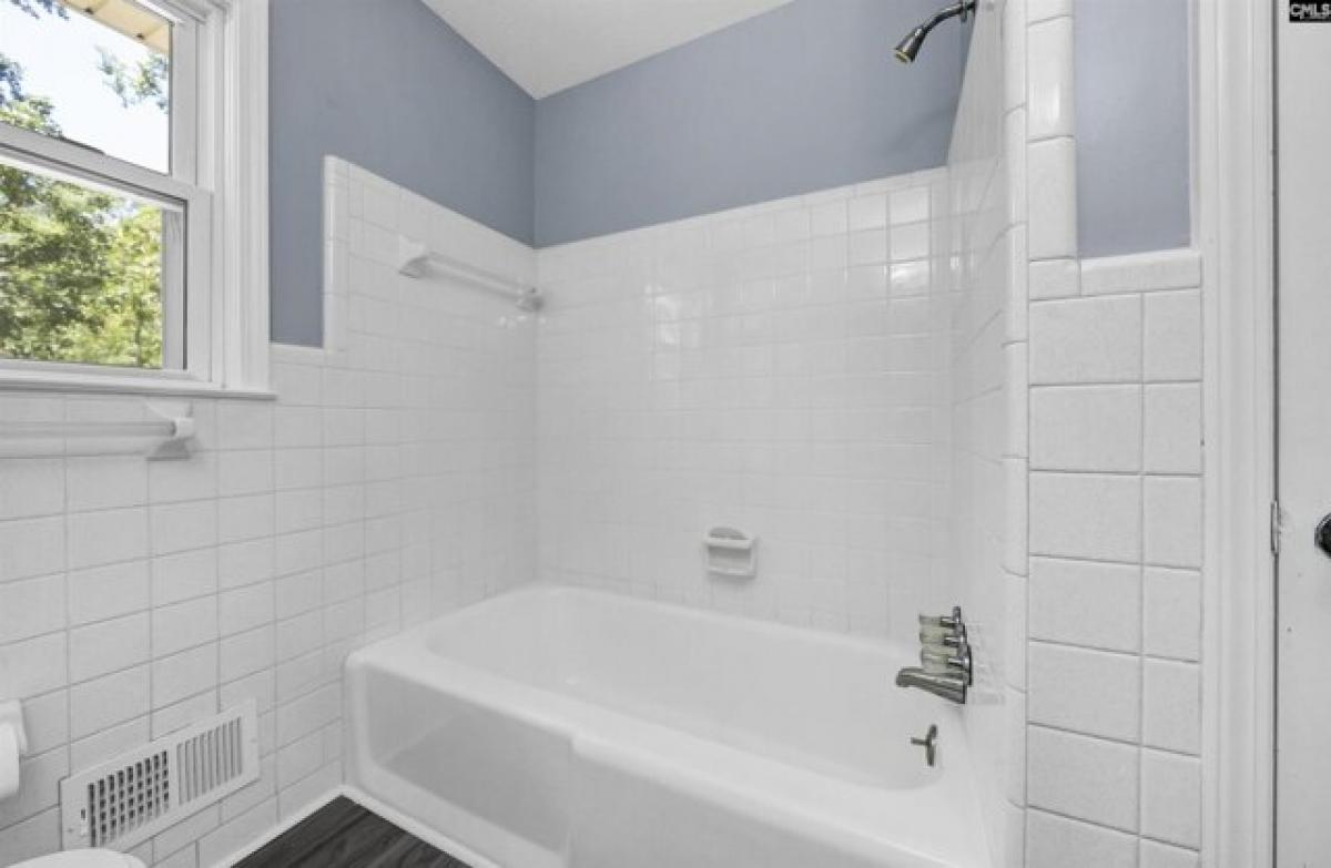 Picture of Home For Sale in Chapin, South Carolina, United States