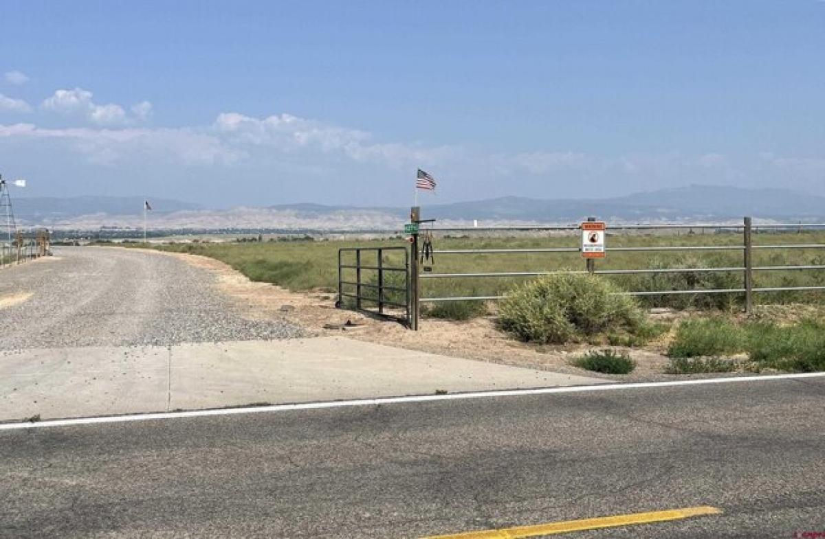 Picture of Residential Land For Sale in Montrose, Colorado, United States