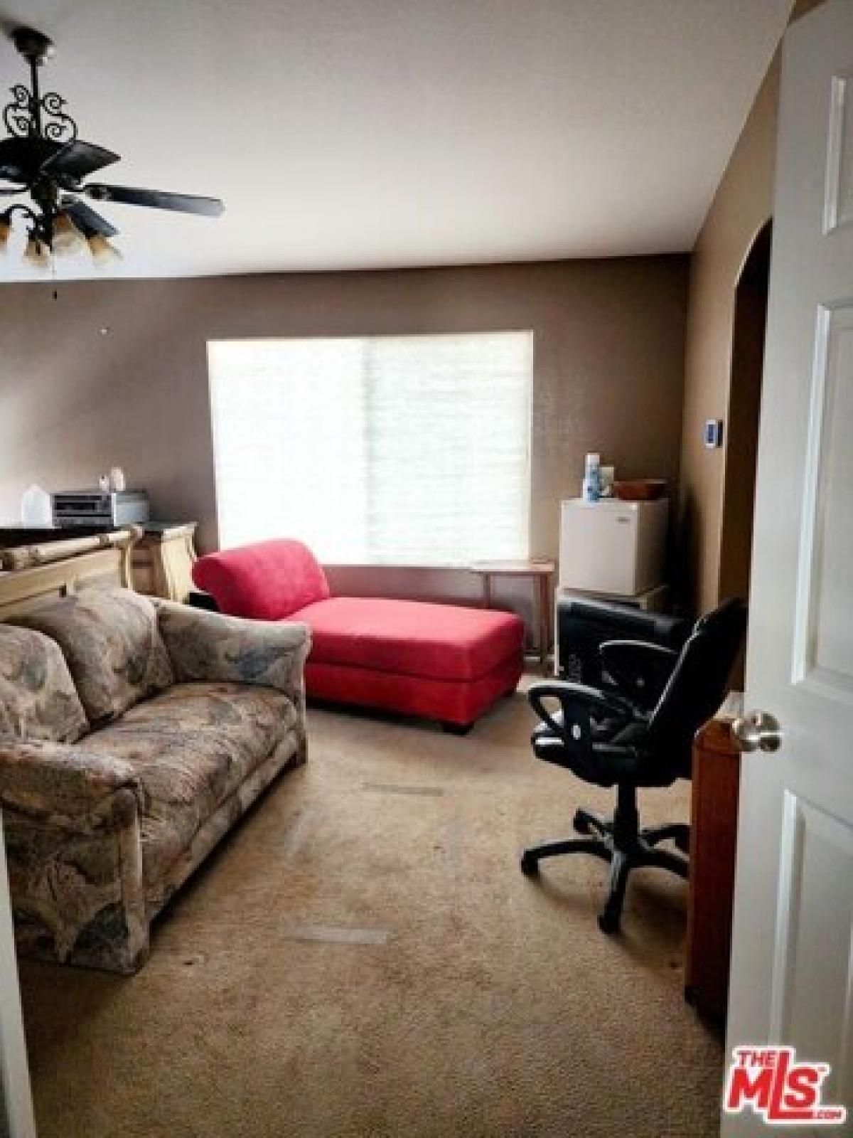 Picture of Home For Sale in Victorville, California, United States