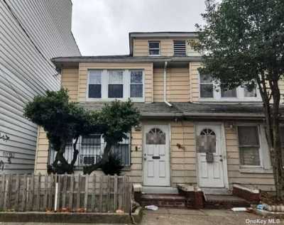 Home For Sale in Woodside, New York