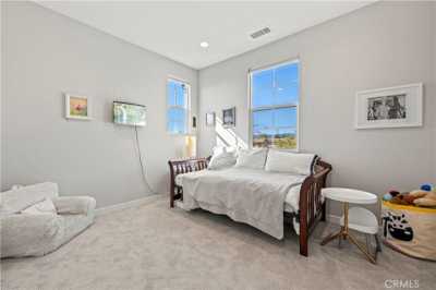 Home For Sale in Valencia, California