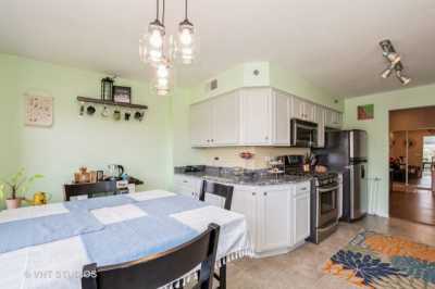 Home For Sale in Orland Park, Illinois