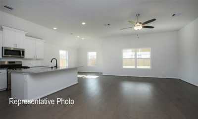 Home For Sale in Venus, Texas