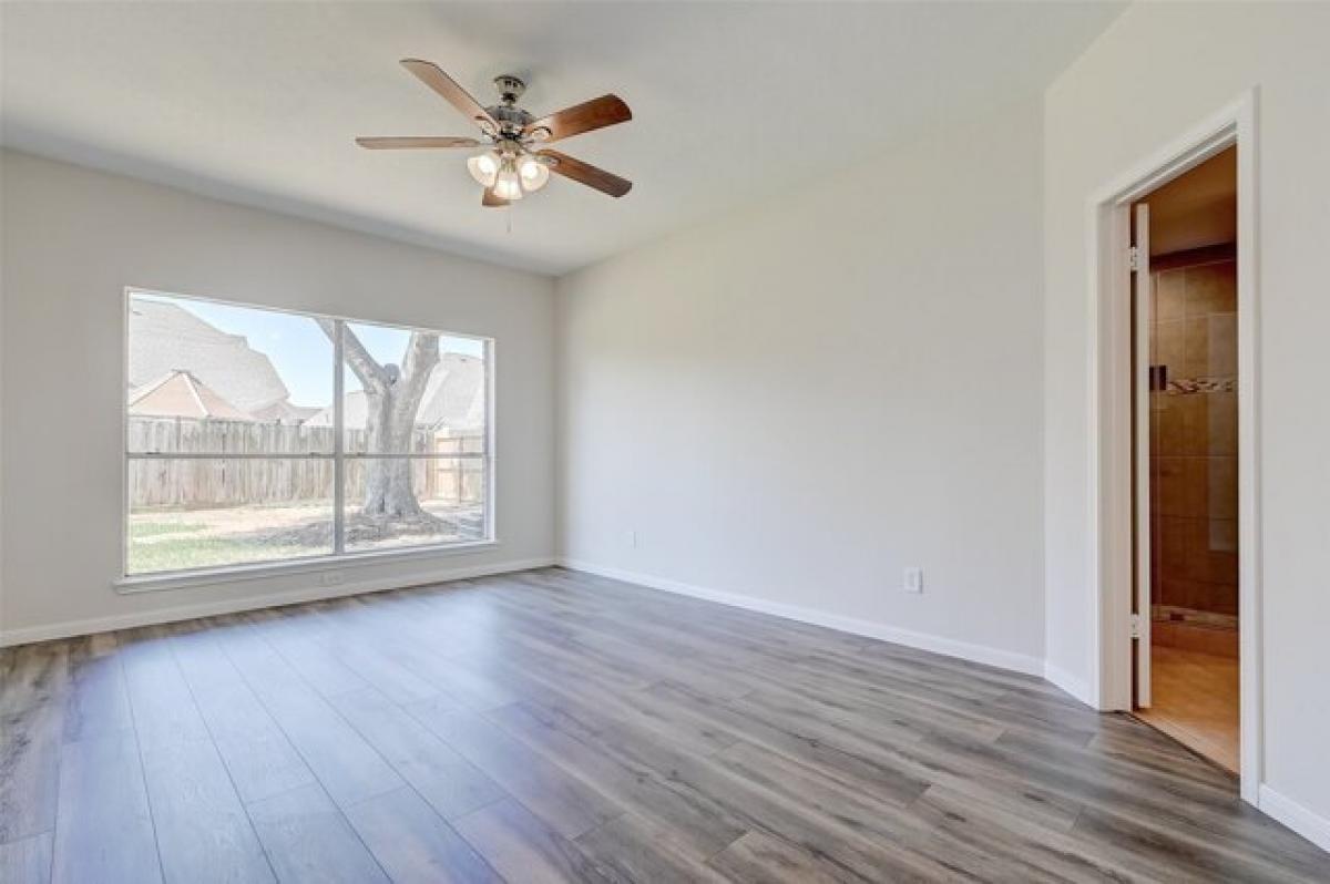 Picture of Home For Sale in La Porte, Texas, United States