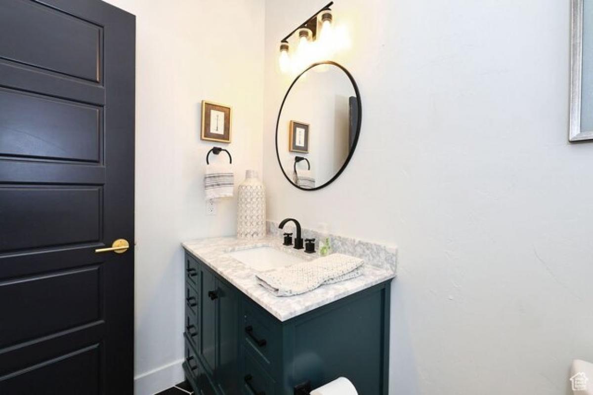 Picture of Home For Sale in Salt Lake City, Utah, United States