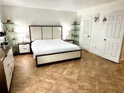 Home For Sale in Hialeah, Florida